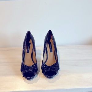 Black Leather Snakeskin Classic Pump Heels Round Open Toe Career